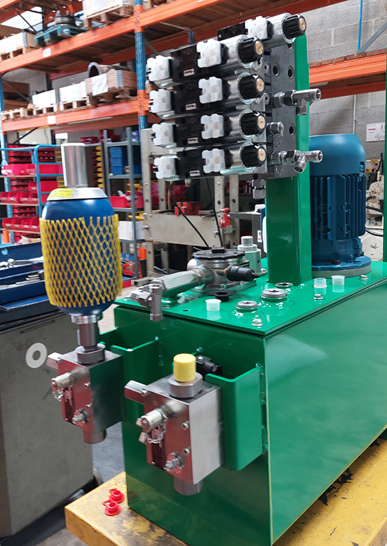 Conception de Centrales Hydrauliques Offshore : Expertise et Fiabilité