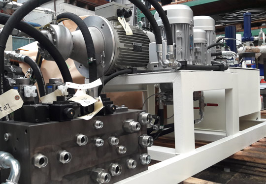 Conception d’une centrale hydraulique pour banc de test