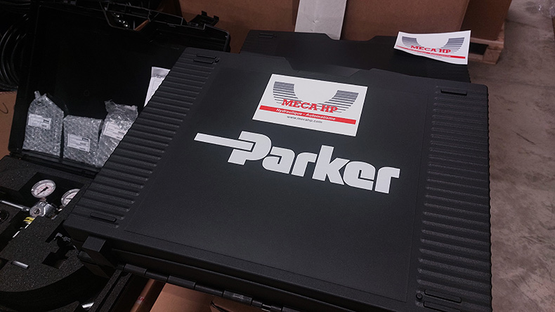 Valise sur mesure PARKER vérificateur et gonfleur d'azote pour accumulateurs hydrauliques