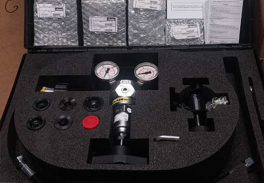 Valise sur mesure PARKER vérificateur et gonfleur d’azote pour accumulateurs hydrauliques