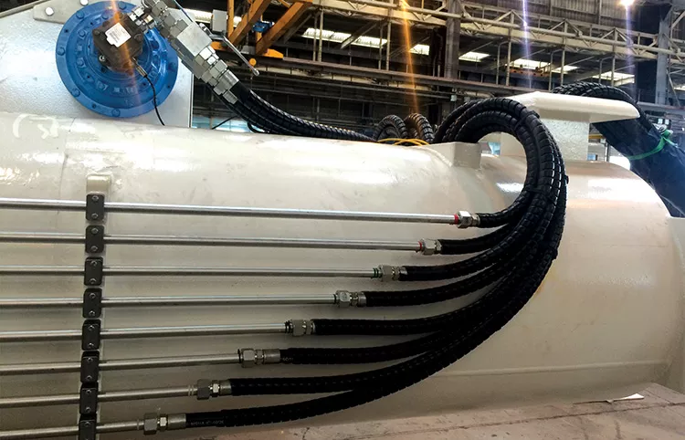 fourniture et négoce en connectique et flexible hydraulique